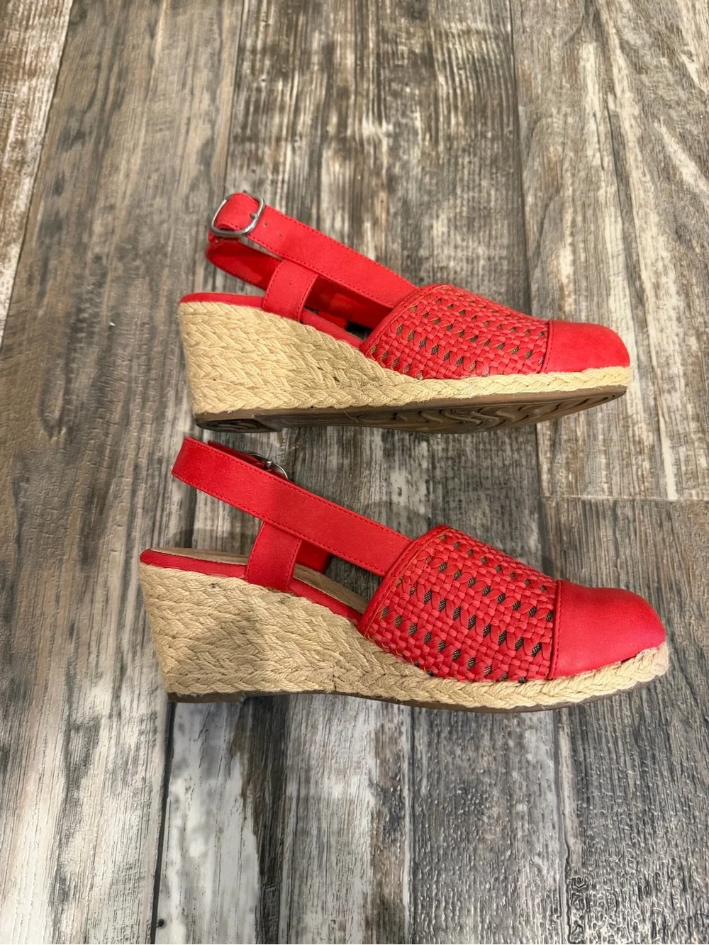 easy street Red Woven Espadrille Slingback Wedge Size 7